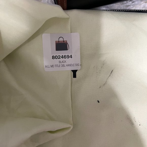 Authentic Burberry Title Tote Bag (Medium) - Picture 2 of 6